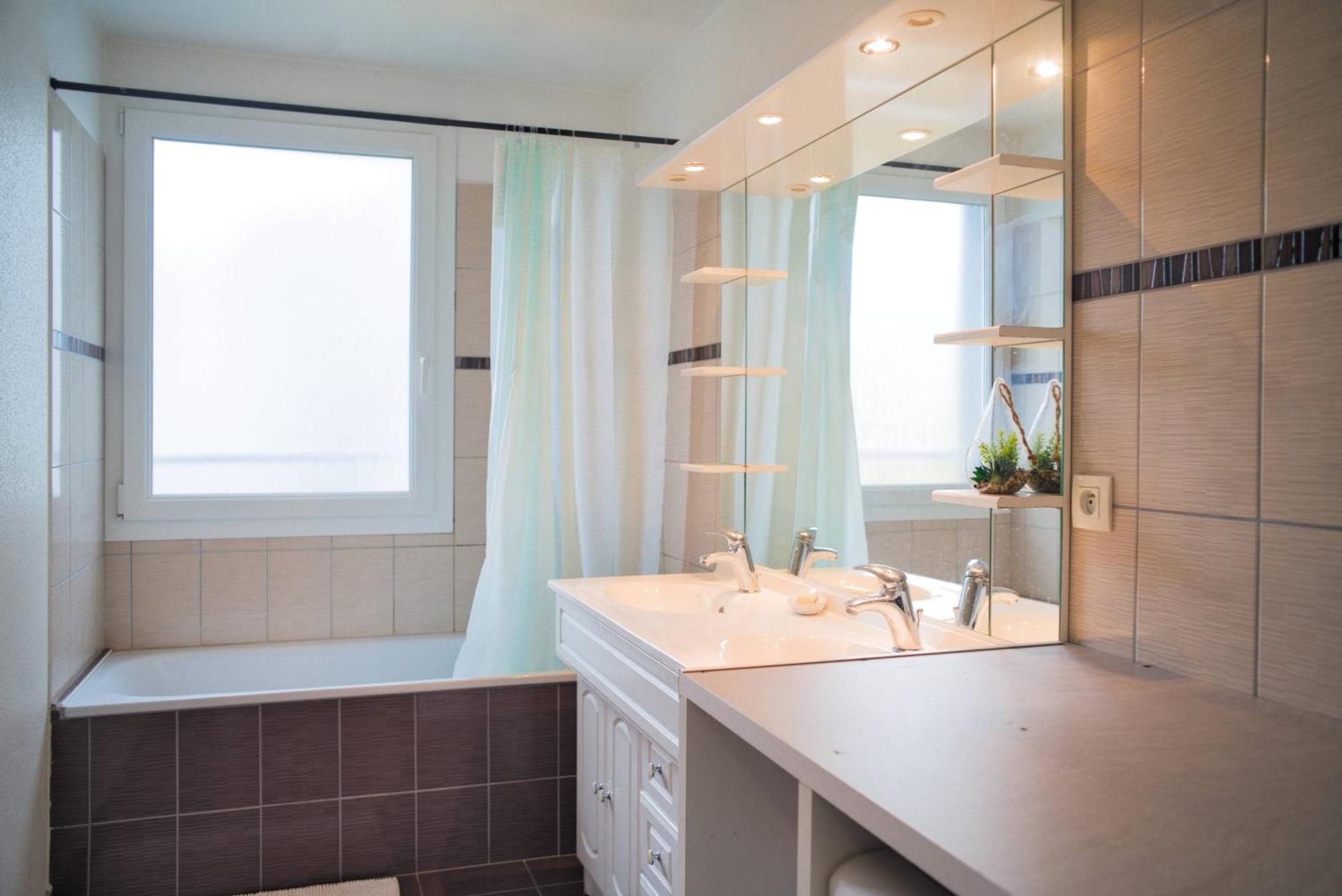 Appartement Lumineux, 80M², Proche Des Vosges Thann Exteriör bild